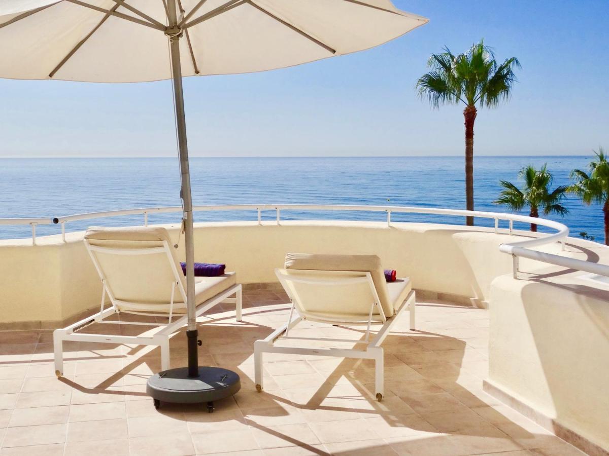 D12 Espectacular y moderno apartamento en primera línea - Estepona - Sinfonia del Mar Exterior foto